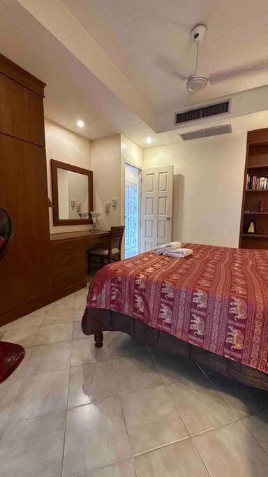 Apartment Amazing One Bedroom Club