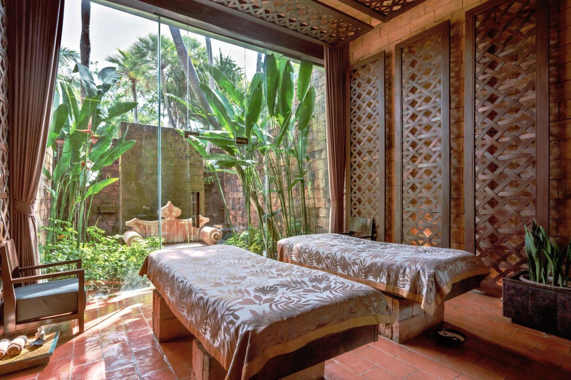 Marriott's Phuket Beach Club Hotel 5*