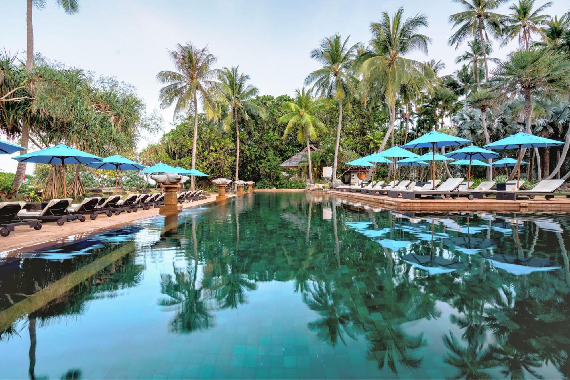 Marriott's Phuket Beach Club Hotel
