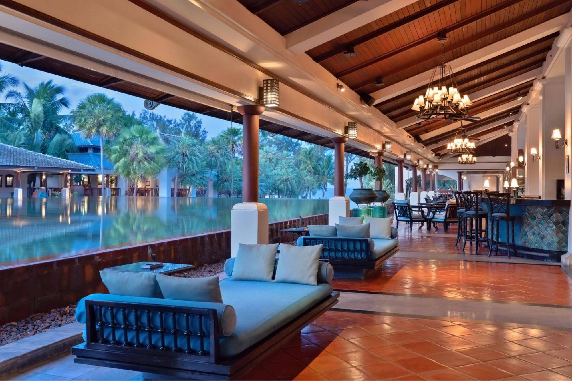 Marriott's Phuket Beach Club Hotel 5*