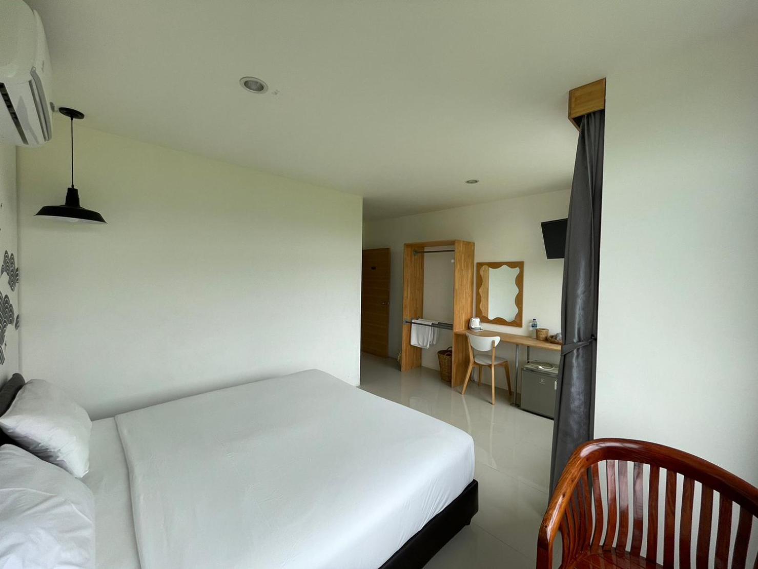 Dwell Phuket Airport At Naiyang Hotel