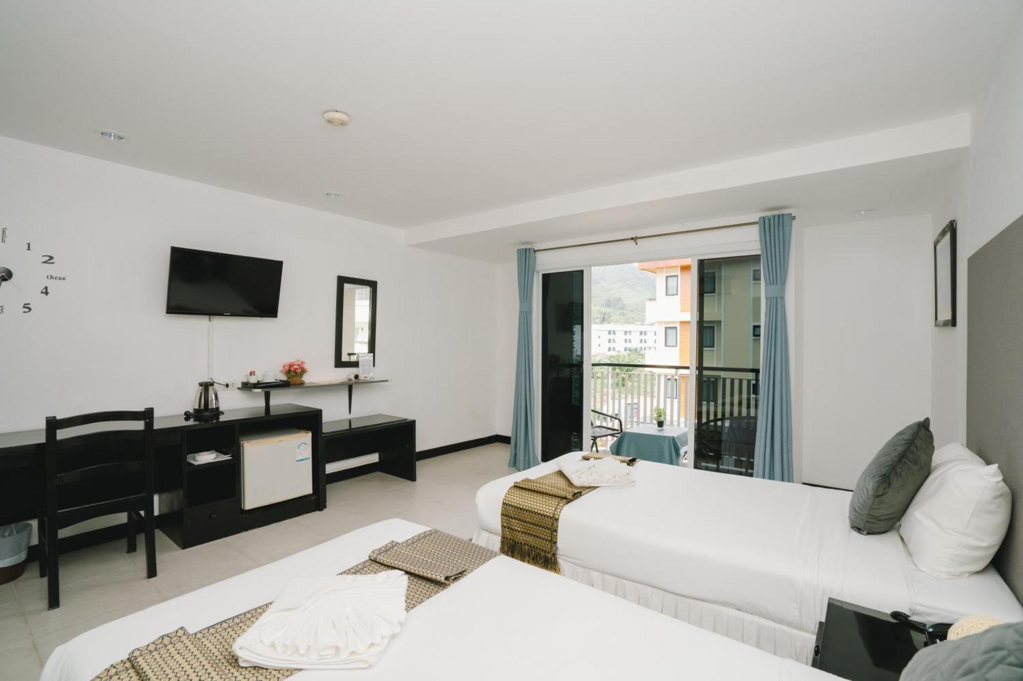 Noble House Hotel 3*