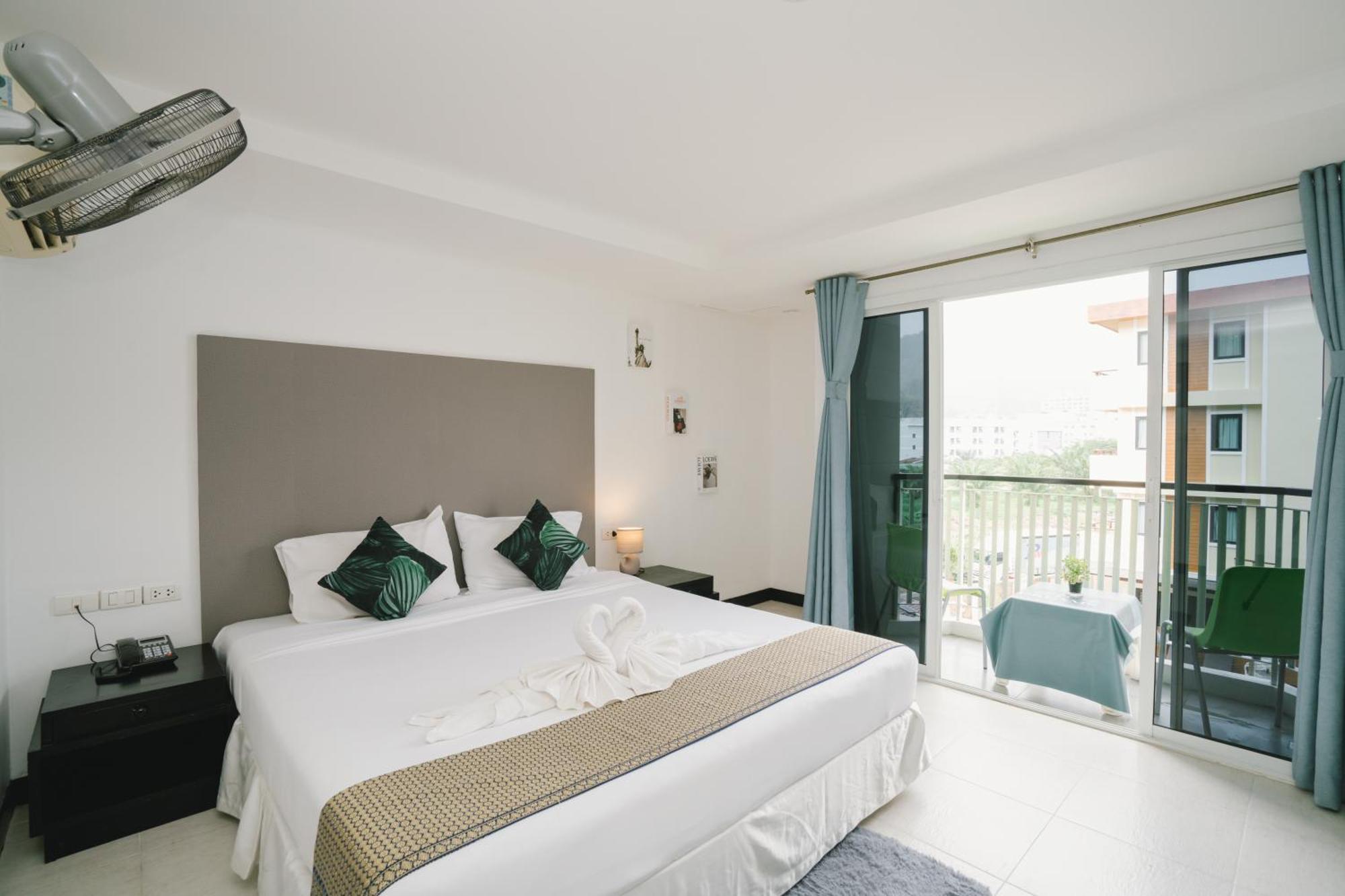 Noble House Hotel
