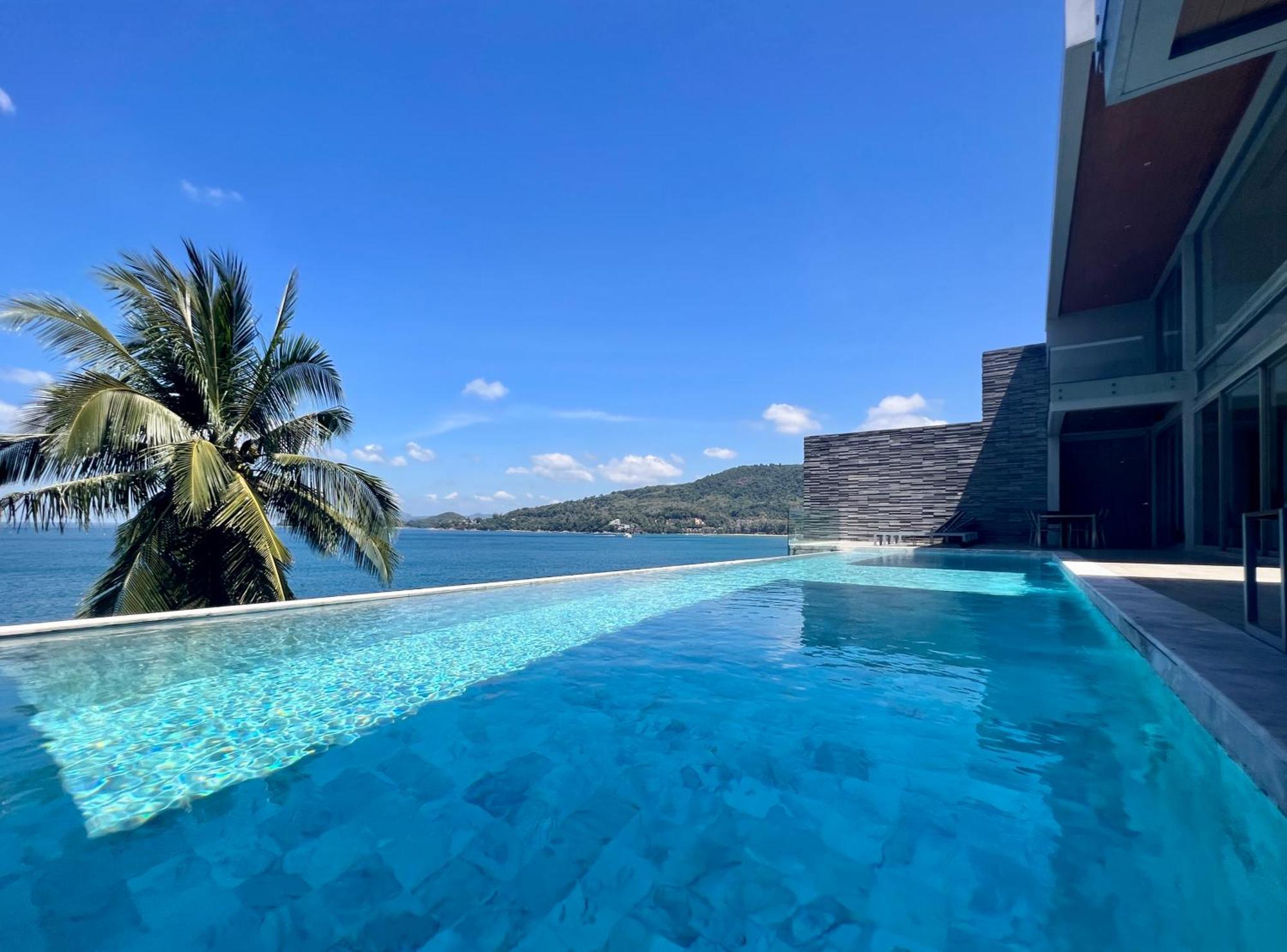 Villa 卡马拉一线海景别墅6卧室直通海滩 Phuket