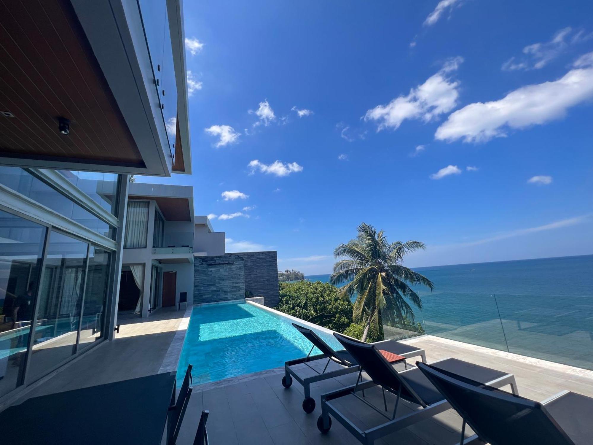 卡马拉一线海景别墅6卧室直通海滩 Phuket