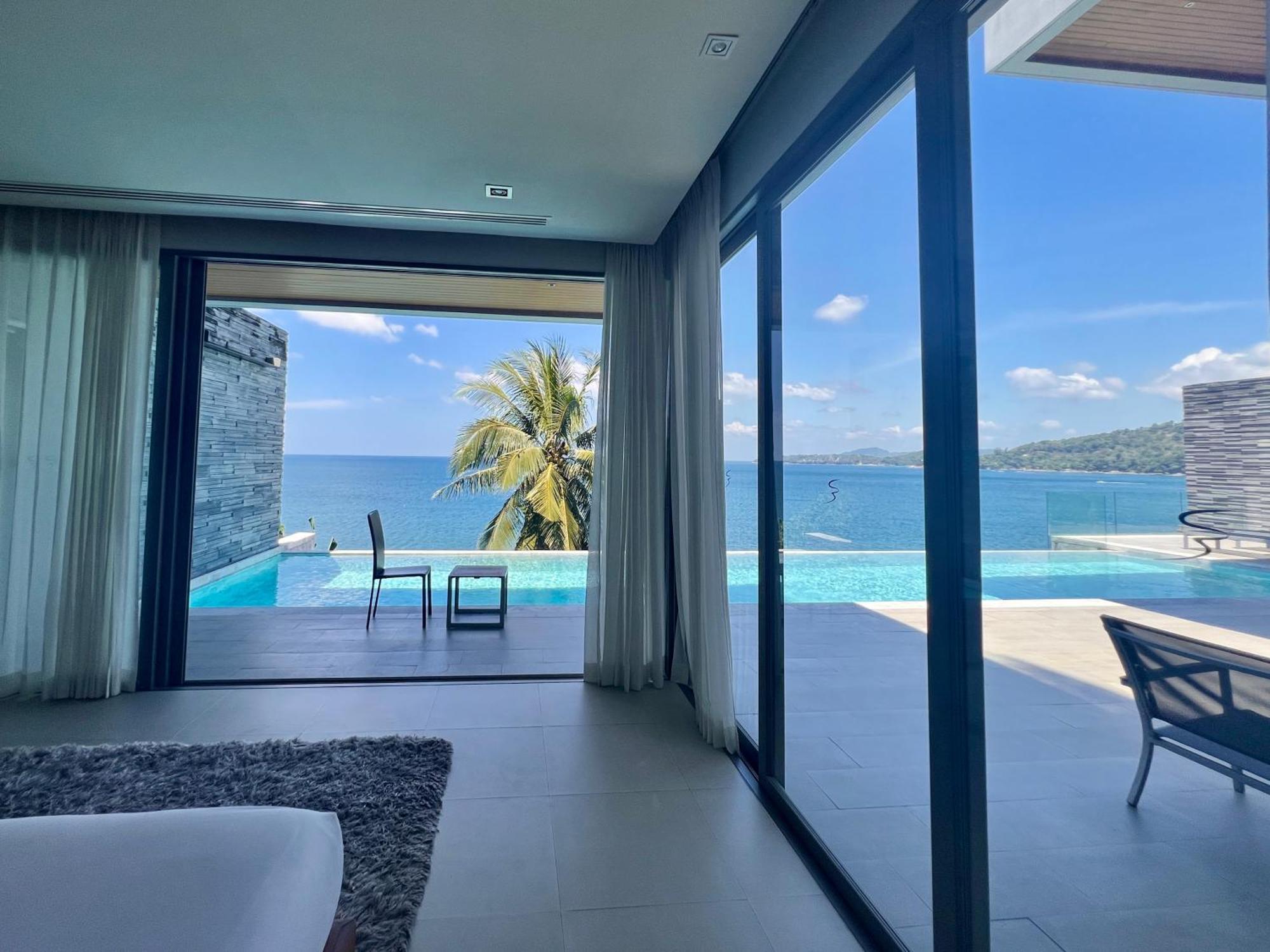 卡马拉一线海景别墅6卧室直通海滩 Villa *