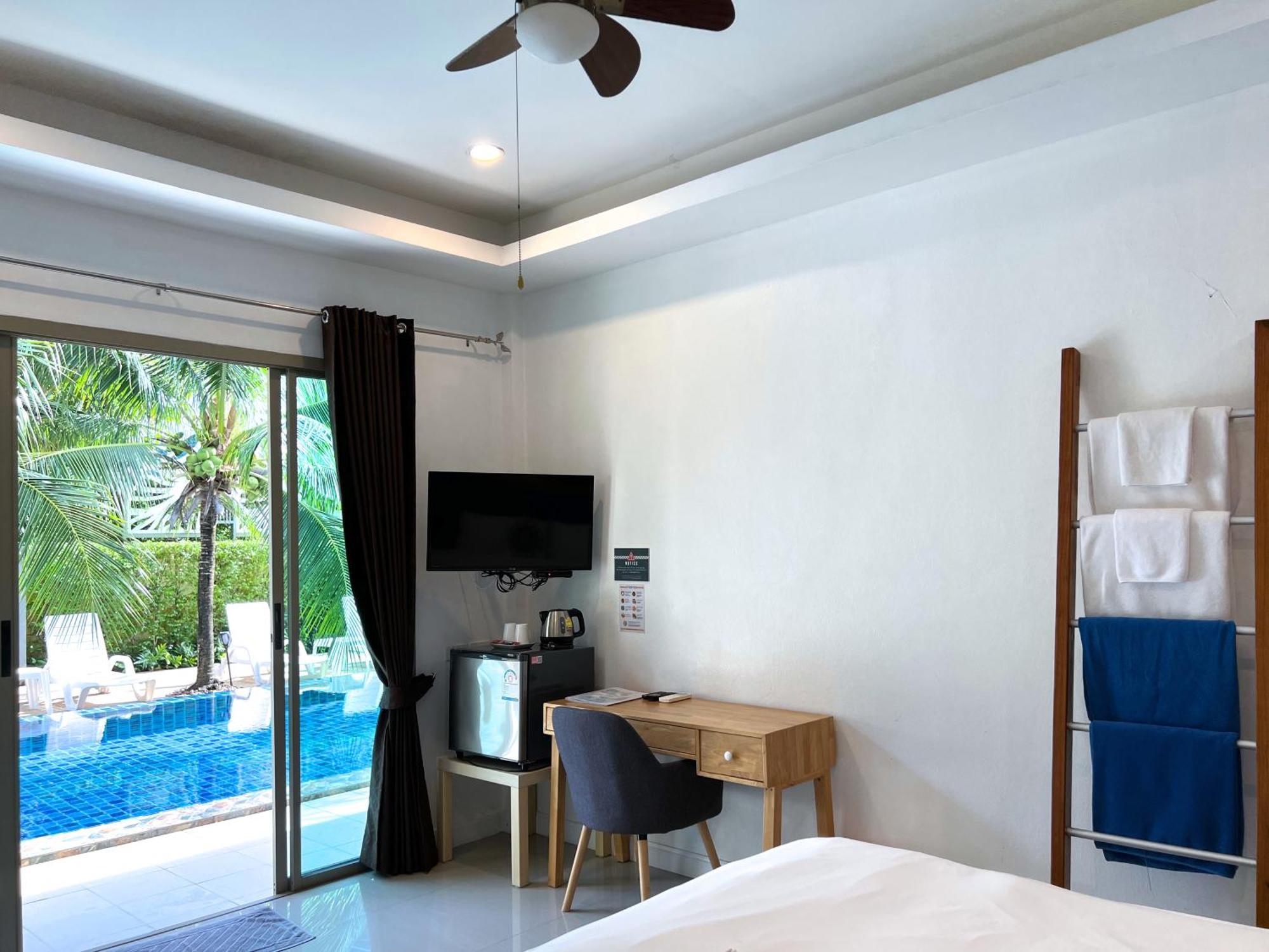 The Snug Airportel - Phuket Airport Nai Yang Beach