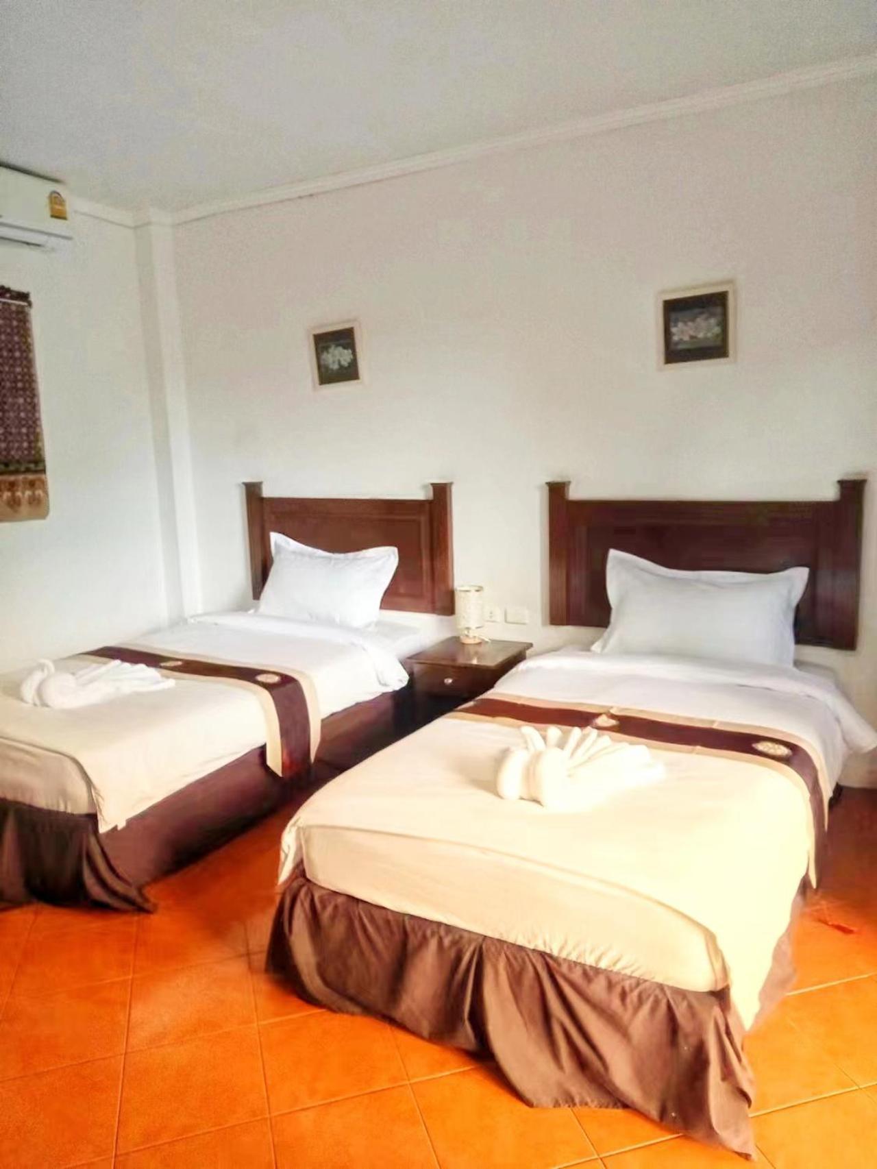 Charming Pool Twin Homestay Patong