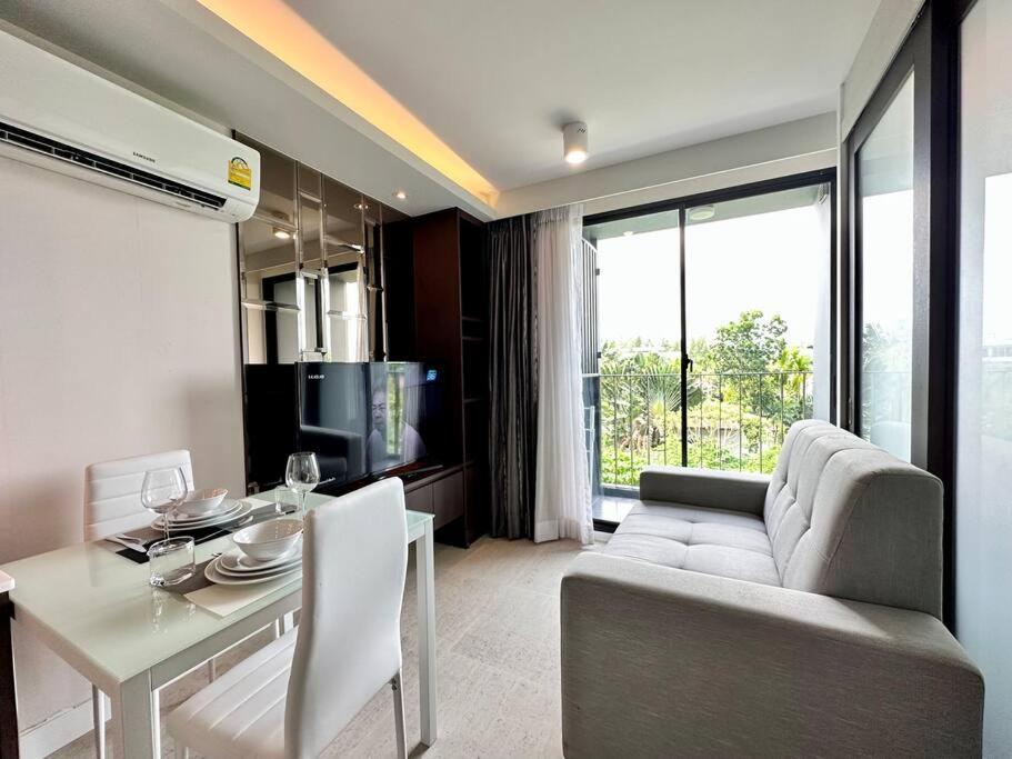 Apartment Aristo Surin M06