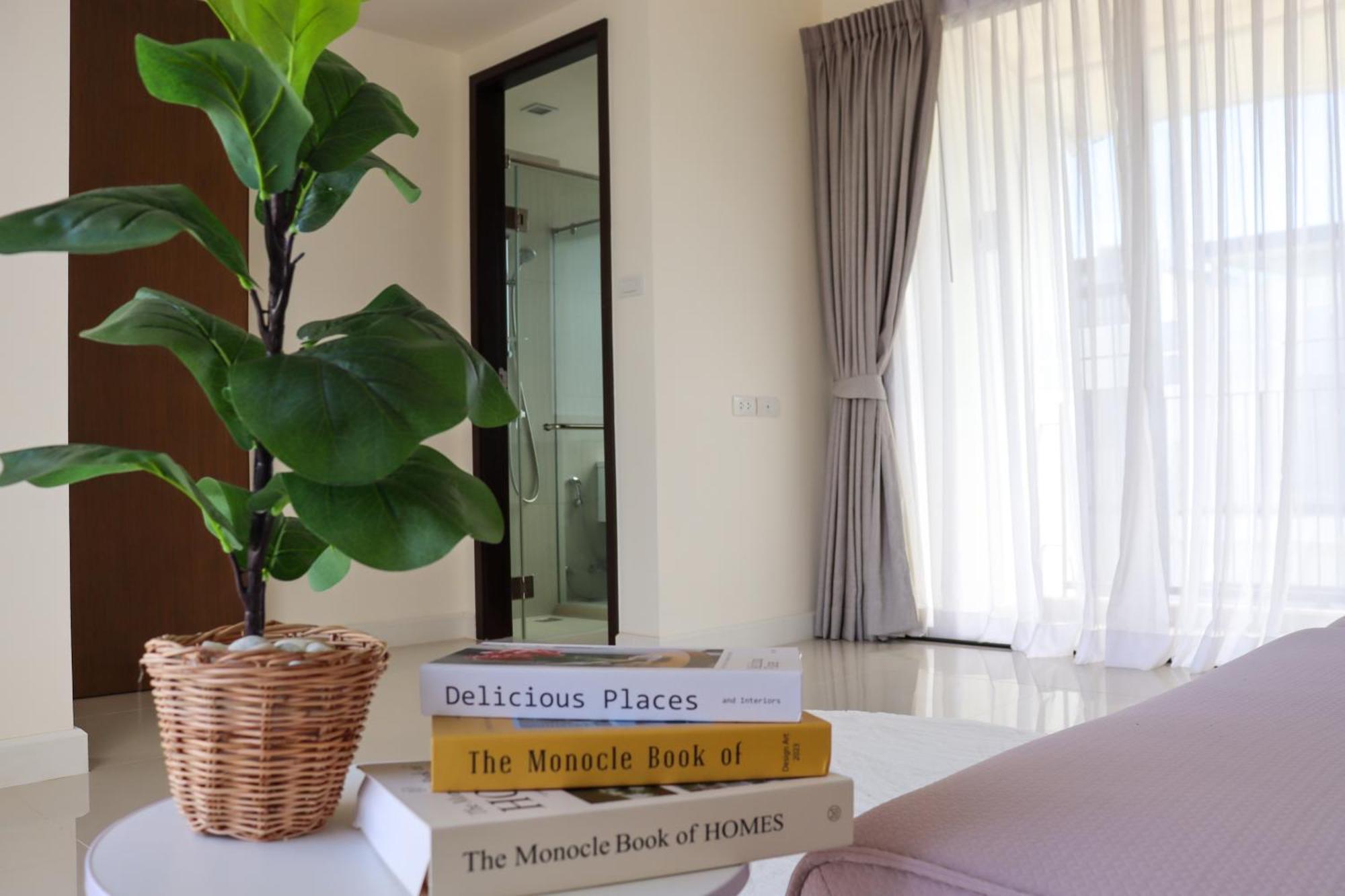 Lovely Townhouse In Laguna Park *
