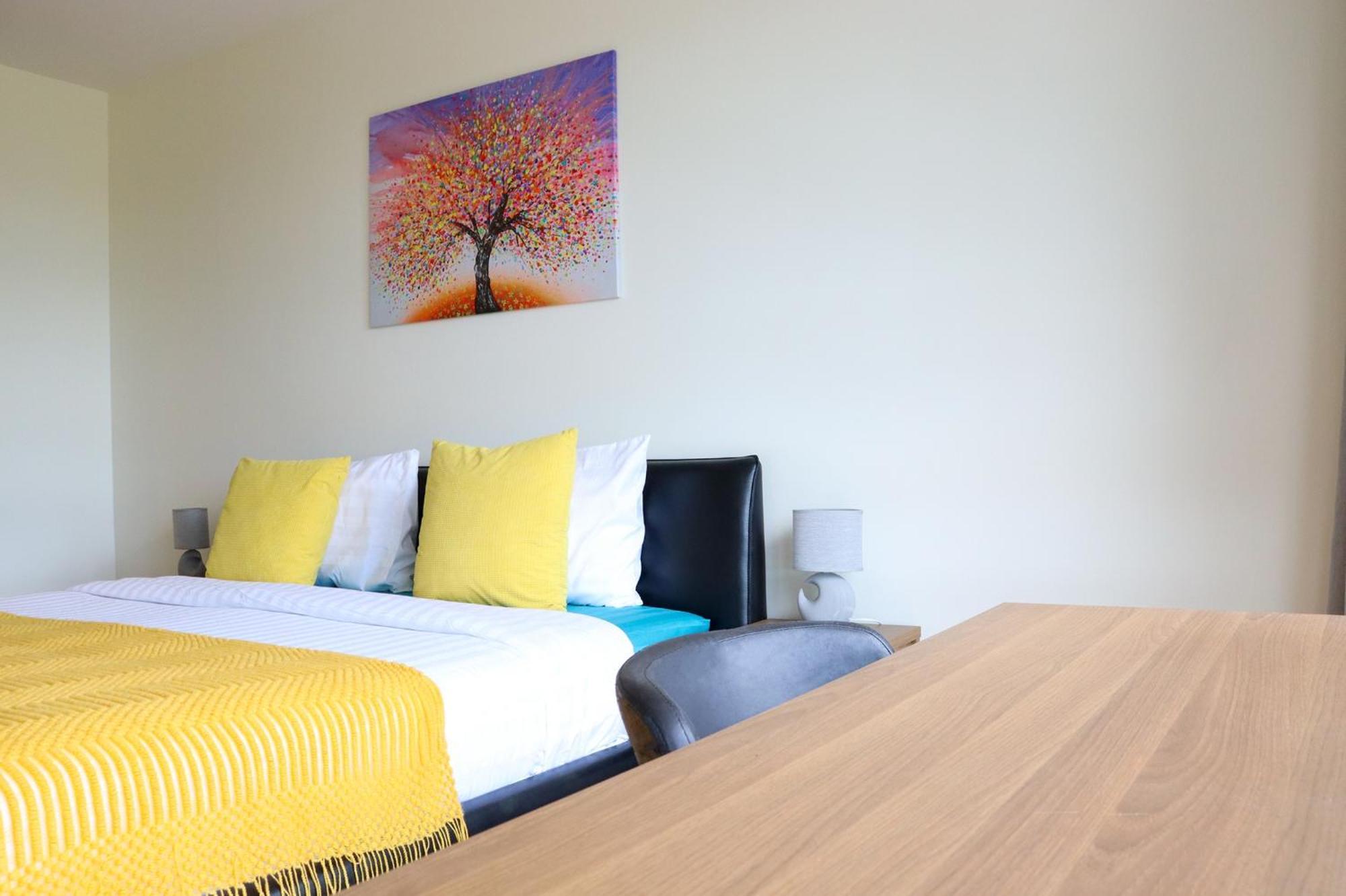 Lovely Townhouse In Laguna Park *