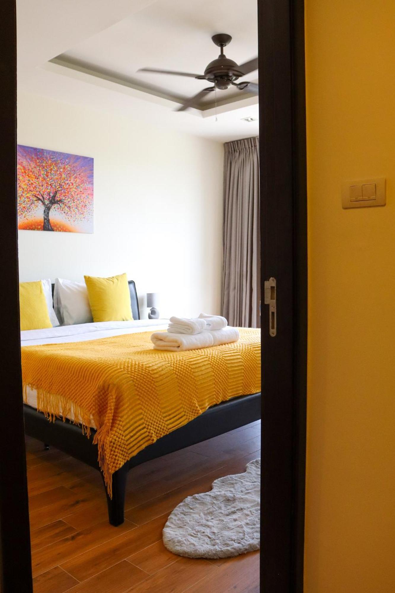 Lovely Townhouse In Laguna Park *
