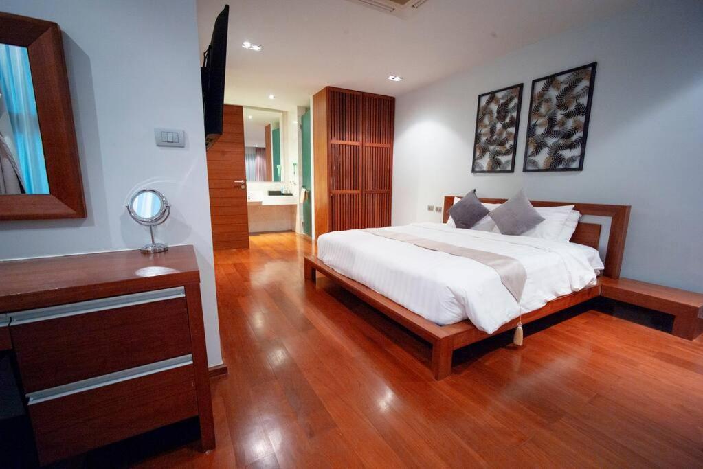 Villa Eva Sea View Four *