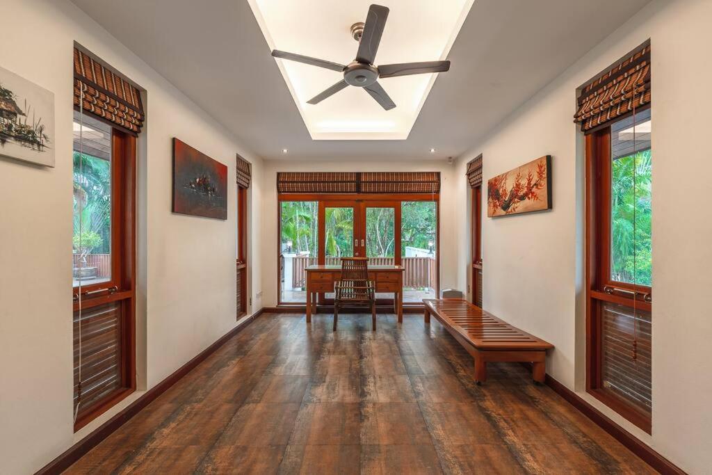 Luxurious 5-bedroom , 24 Hour Security , Jacuzzi ! V45 Chalong