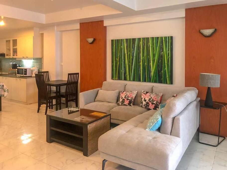 2 Bedroom Apartment, Location, Apartment *