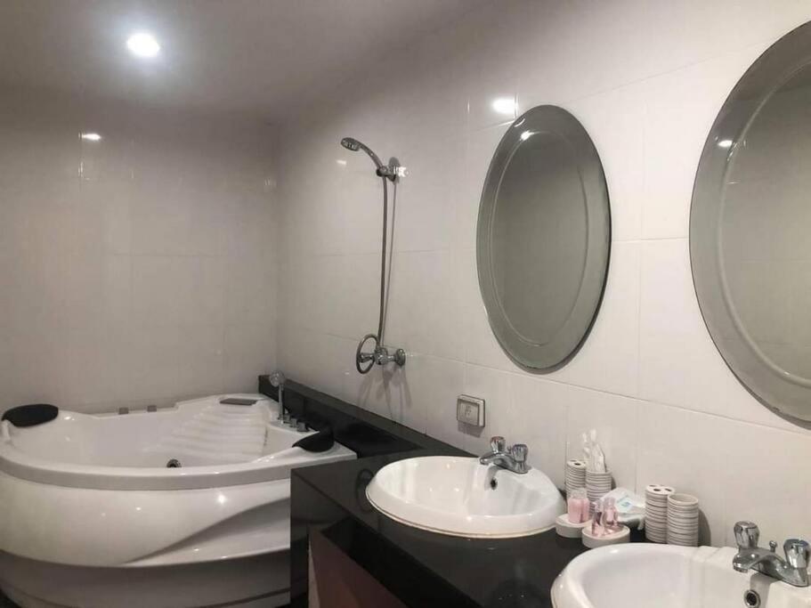 Apartment 2 Bedroom Apartment, Location,