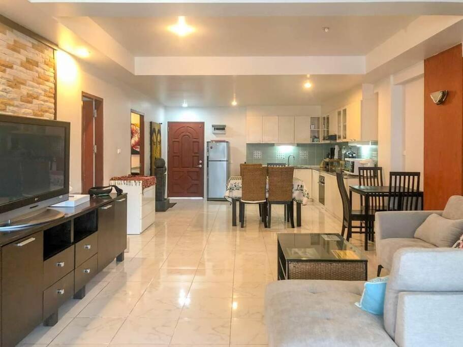 2 Bedroom Apartment, Location, *