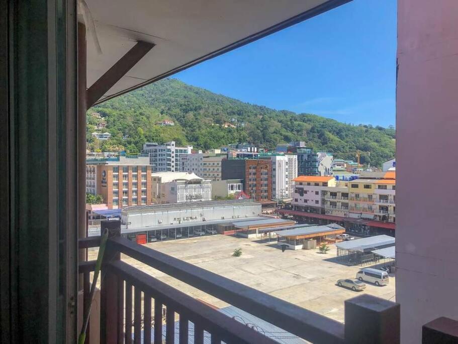 Apartment 2 Bedroom Apartment, Location, *