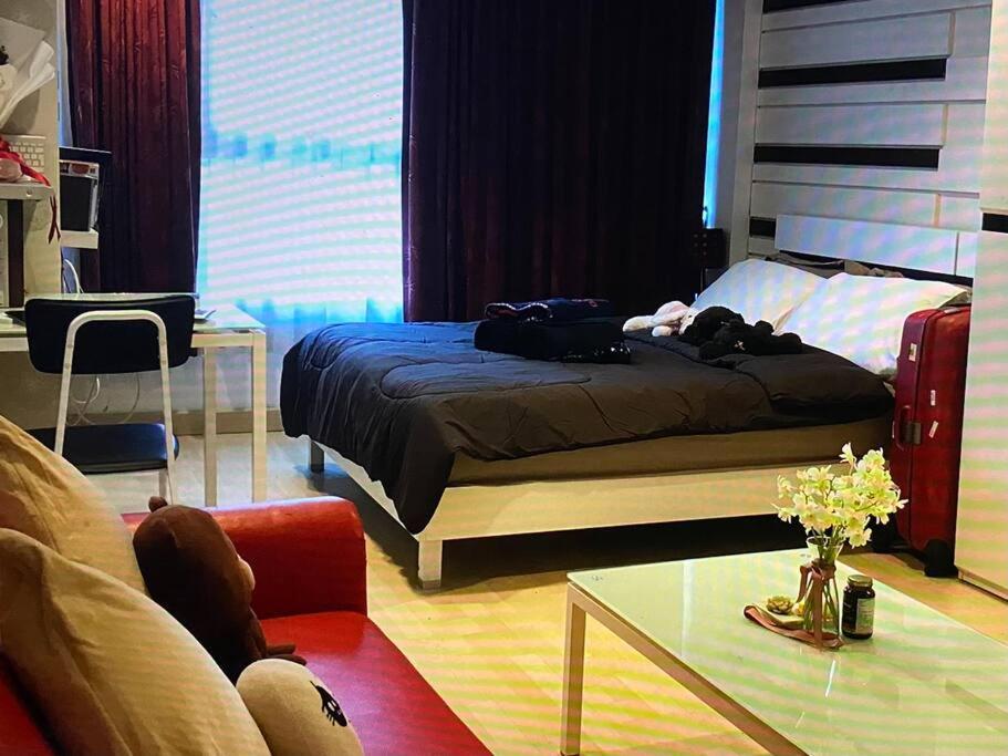 Apartment In The Heart Of *