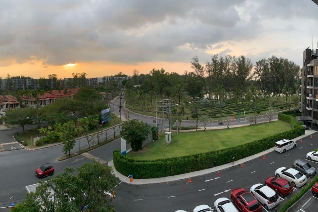 Skypark Laguna Phuket Pangsapuri