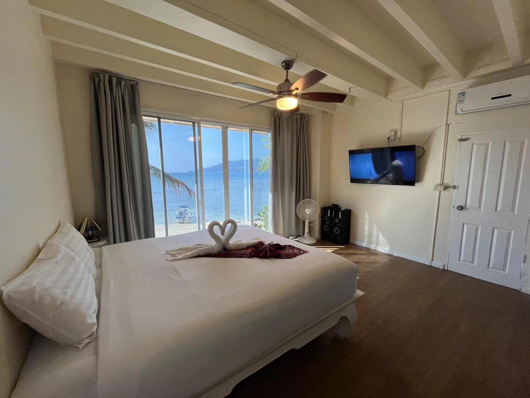 Hotel At Sea 3*