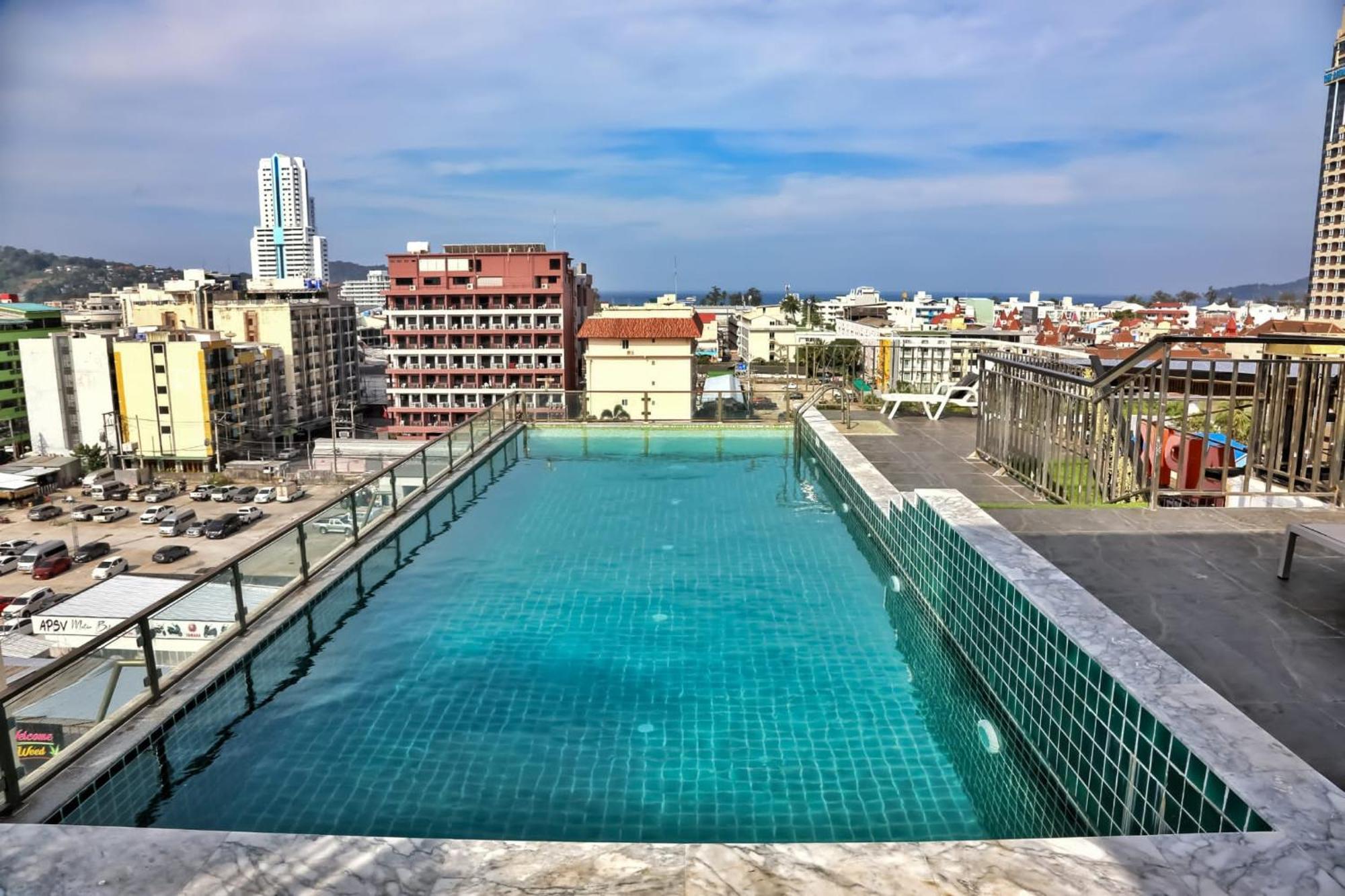 Hotel Cocoon Apk & 4*