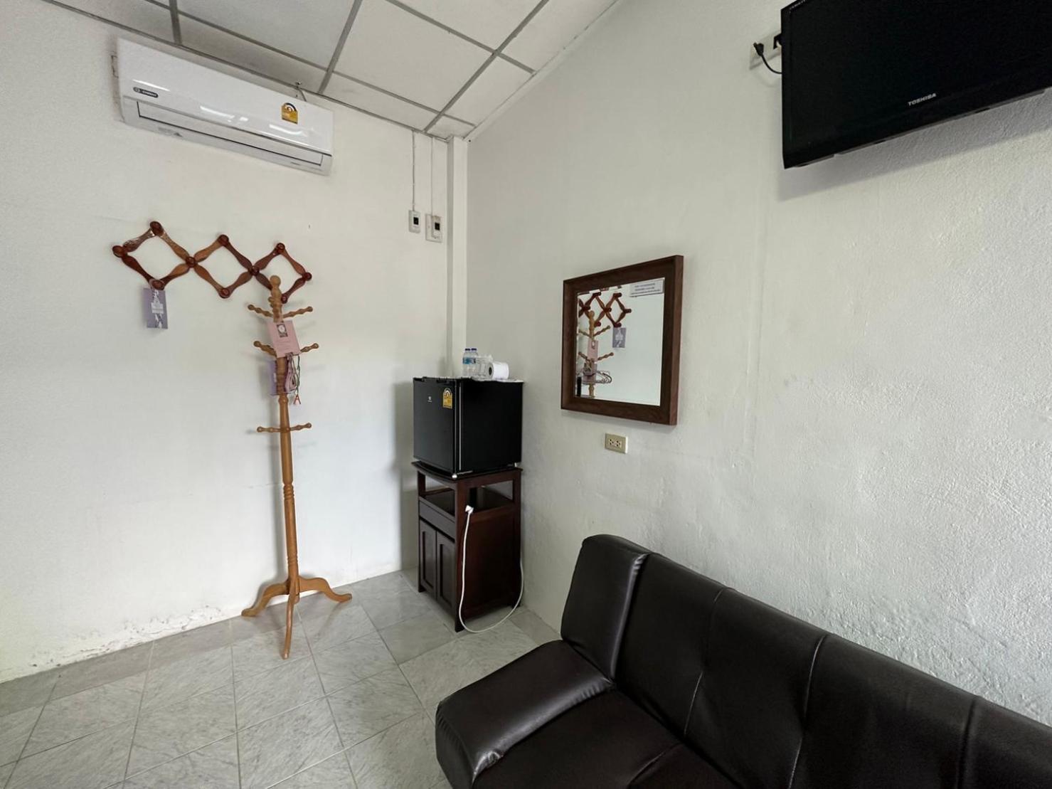 The Naiyanghouse Hotel Nai Yang Beach