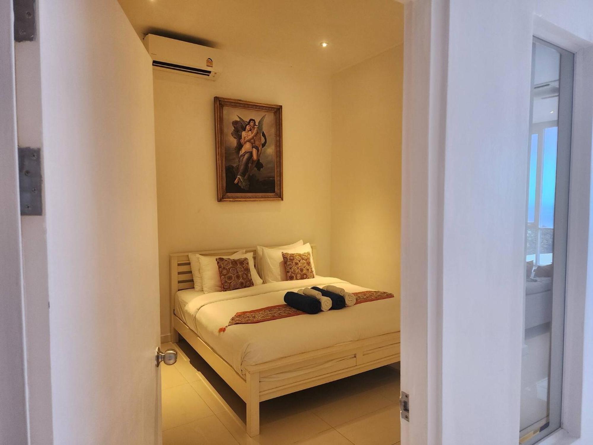 Apartment A2-stunning Seaview 4brs3baths Duplex Karon Ban Karon