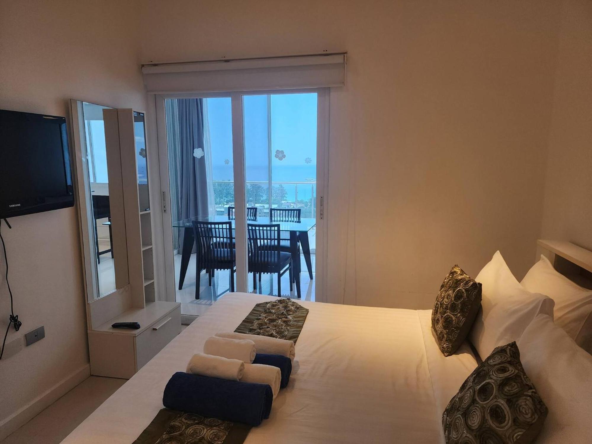 Apartment A2-stunning Seaview 4brs3baths Duplex Karon