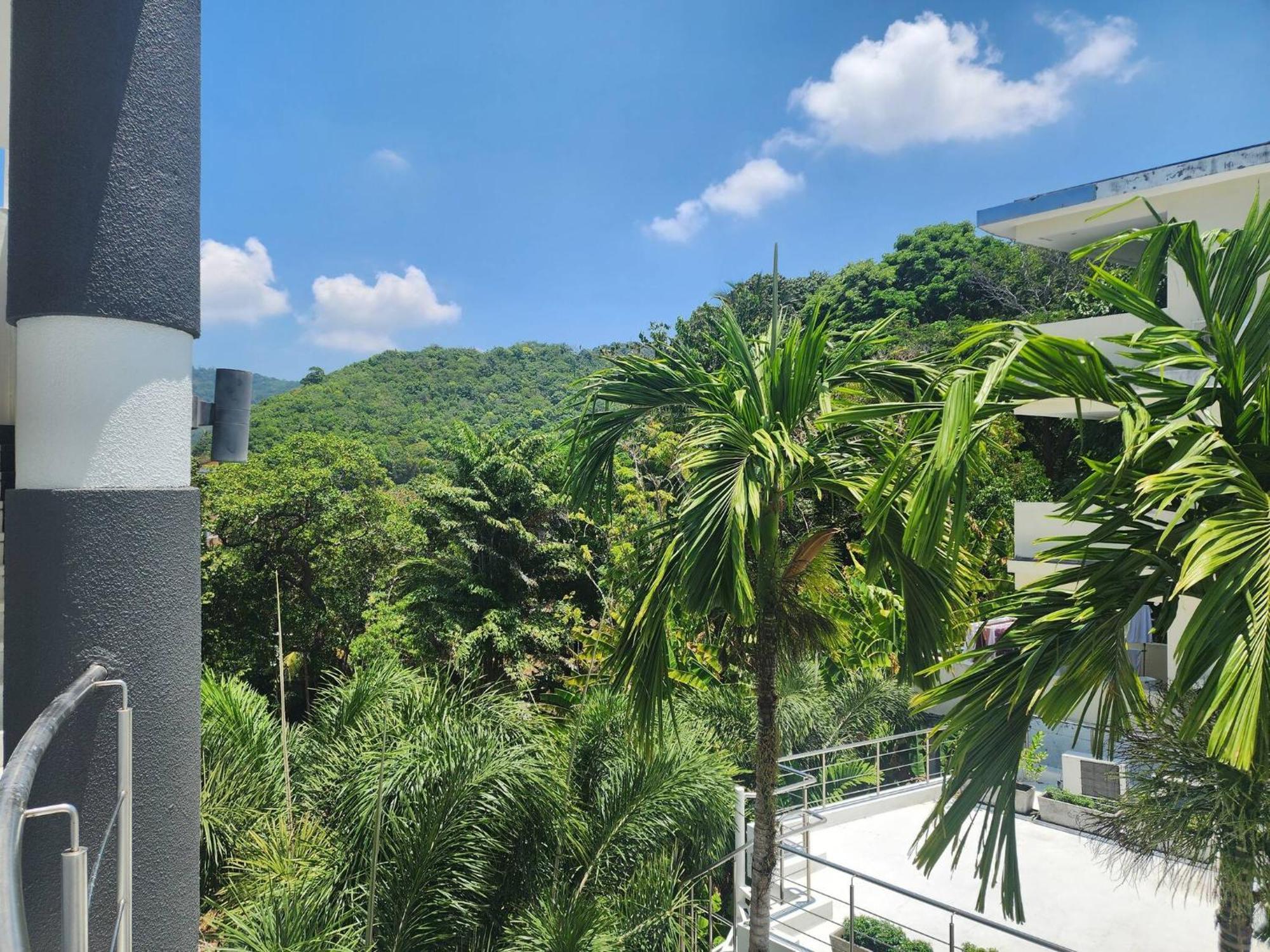 A2-stunning Seaview 4brs3baths Duplex Karon *
