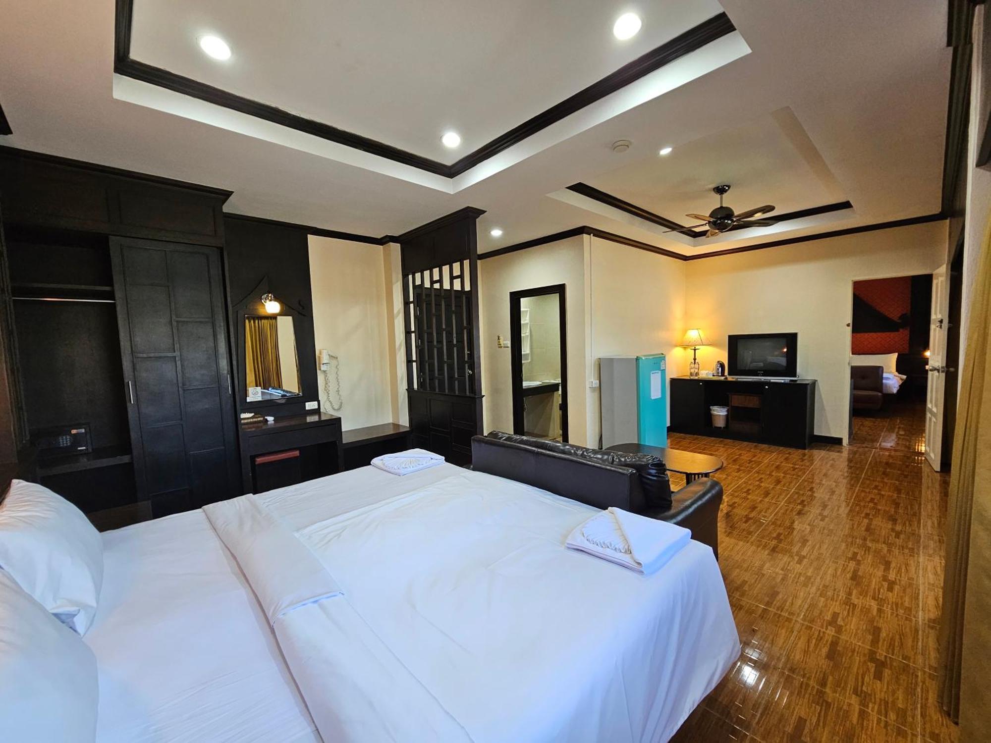 Nanai 2 Phuket Hotel 3*
