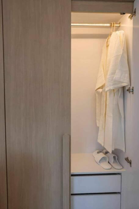 Bangtao Modern Luxury 3-bd Near Laguna Park Villa Phuket
