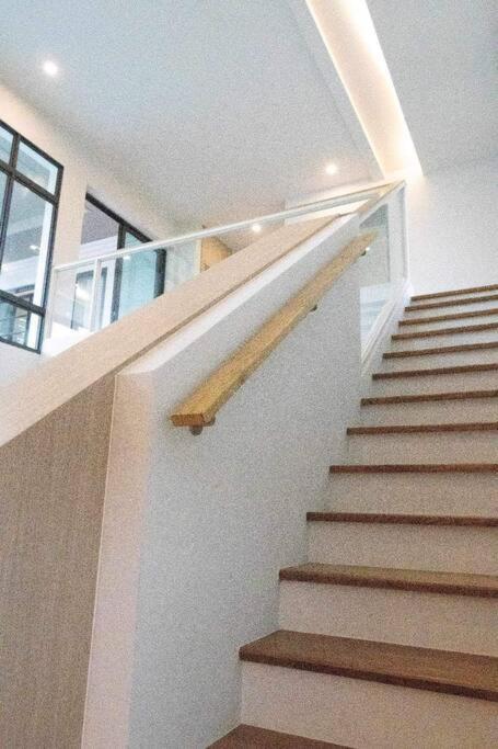 Bangtao Modern Luxury 3-bd Near Laguna Park * Phuket