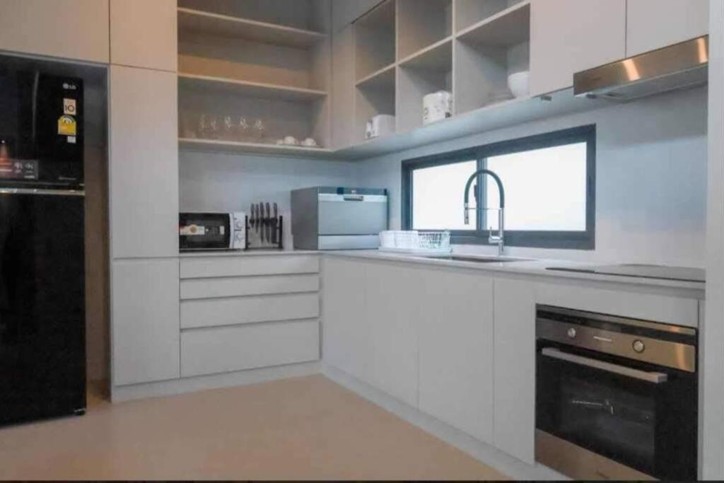 Bangtao Modern Luxury 3-bd Near Laguna Park Villa Phuket
