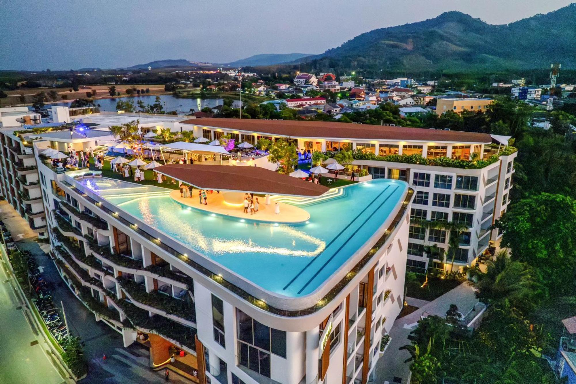Homa Cherngtalay Phuket 4*