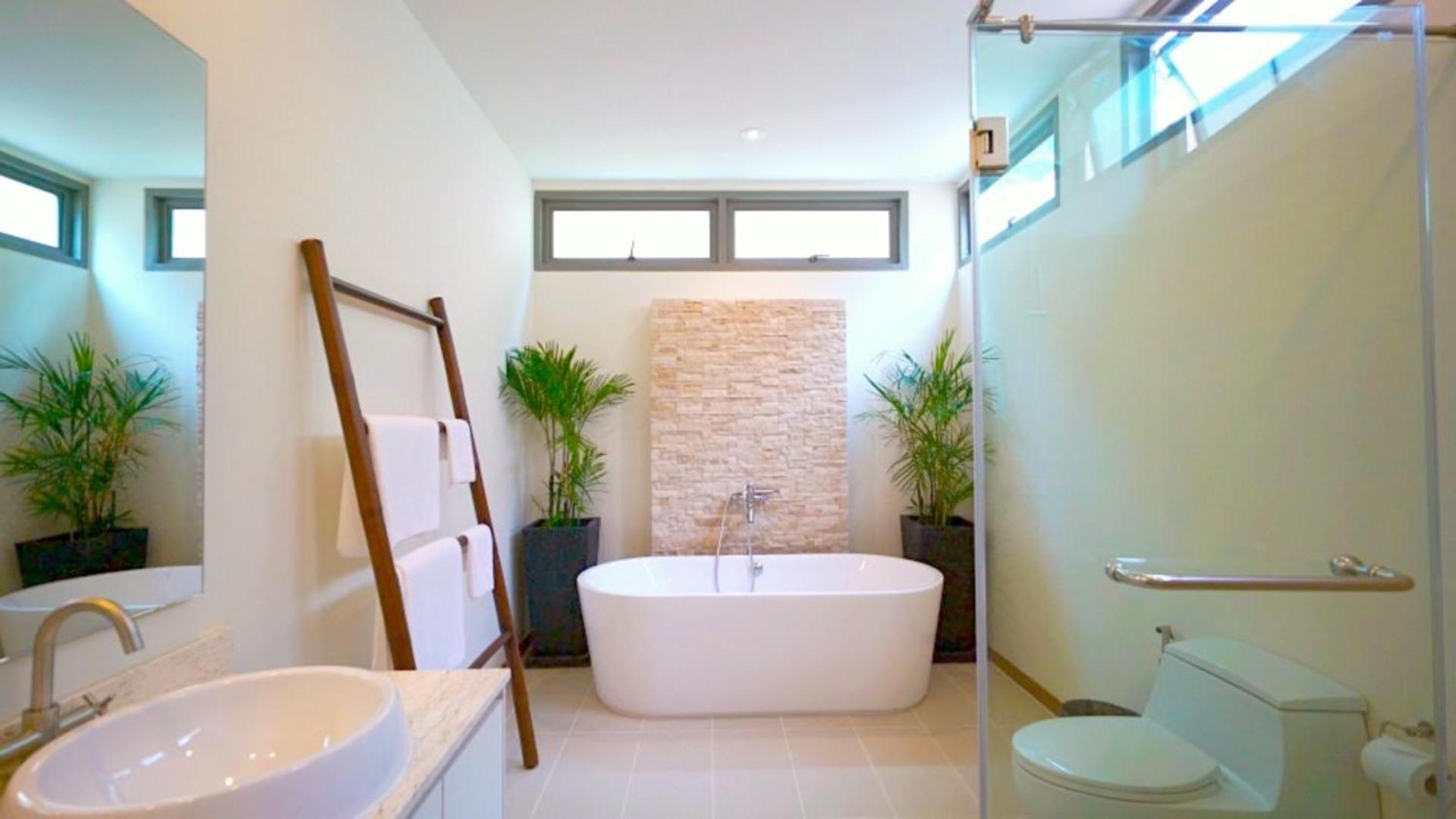 4 Bedrooms Private Pool Near Villa *