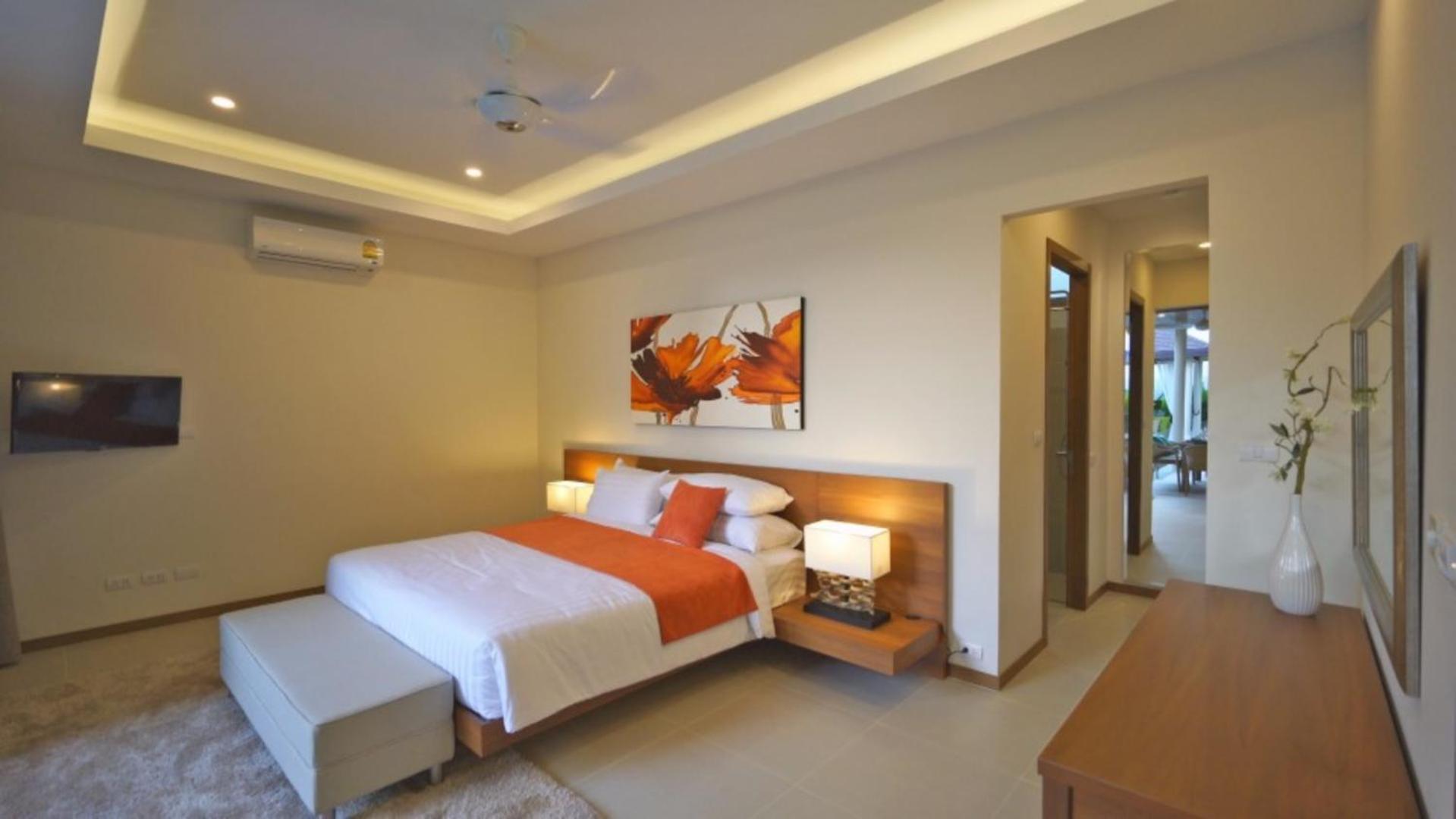 4 Bedrooms Private Pool Near *