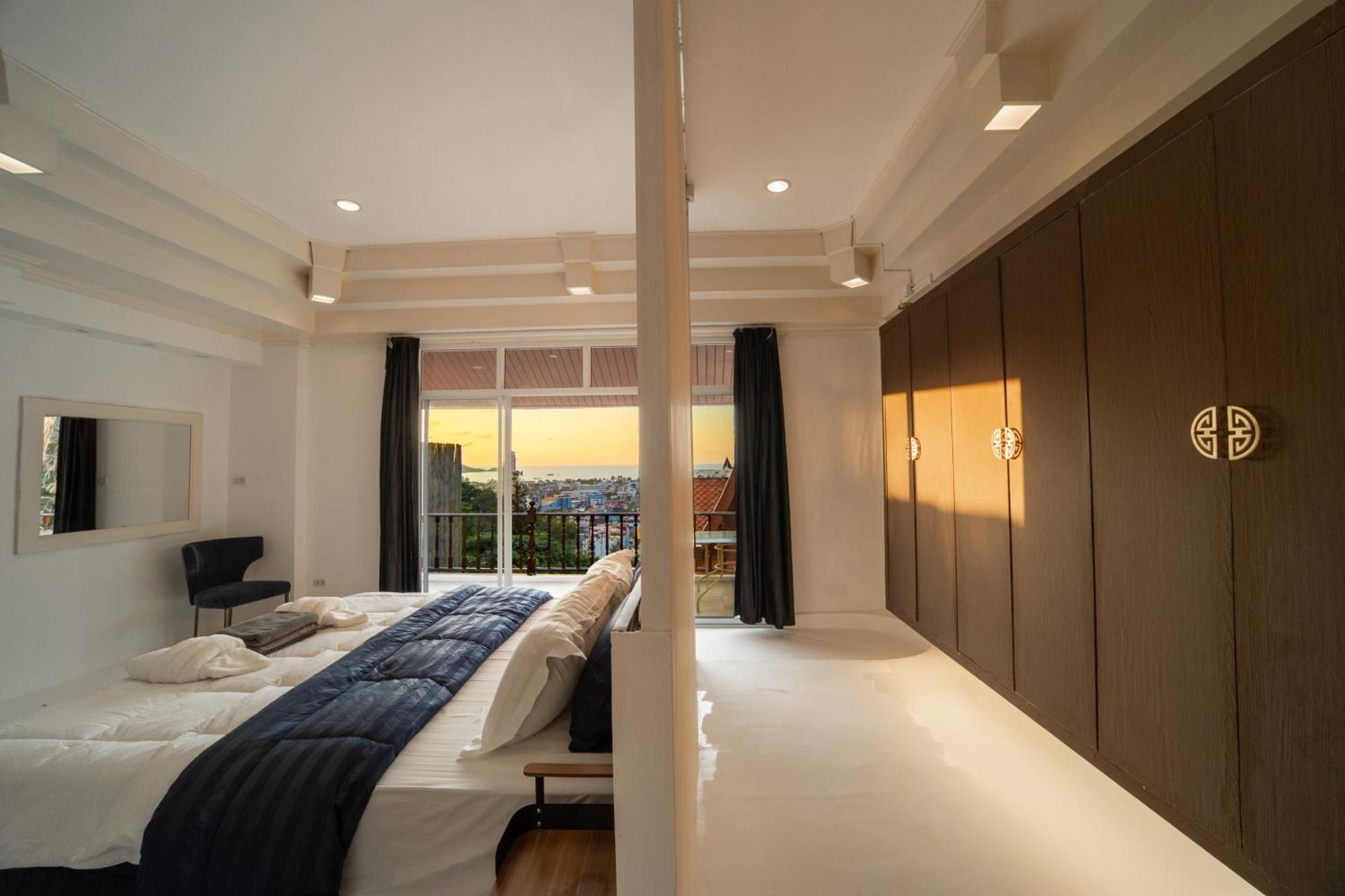 Villa 私人泳池 芭东海景 绝美落日 四卧别墅 Patong