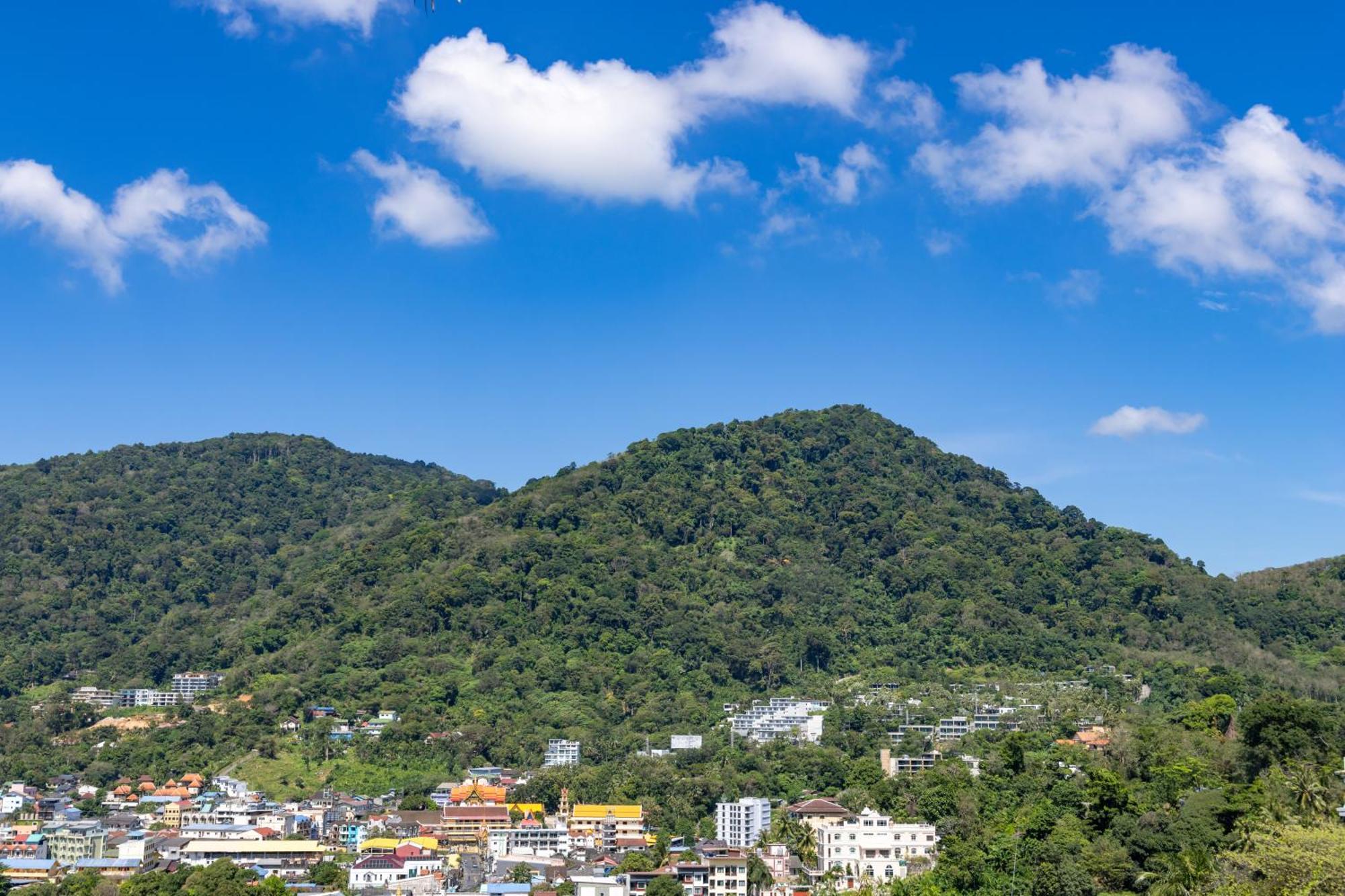私人泳池 芭东海景 绝美落日 四卧别墅 Villa *
