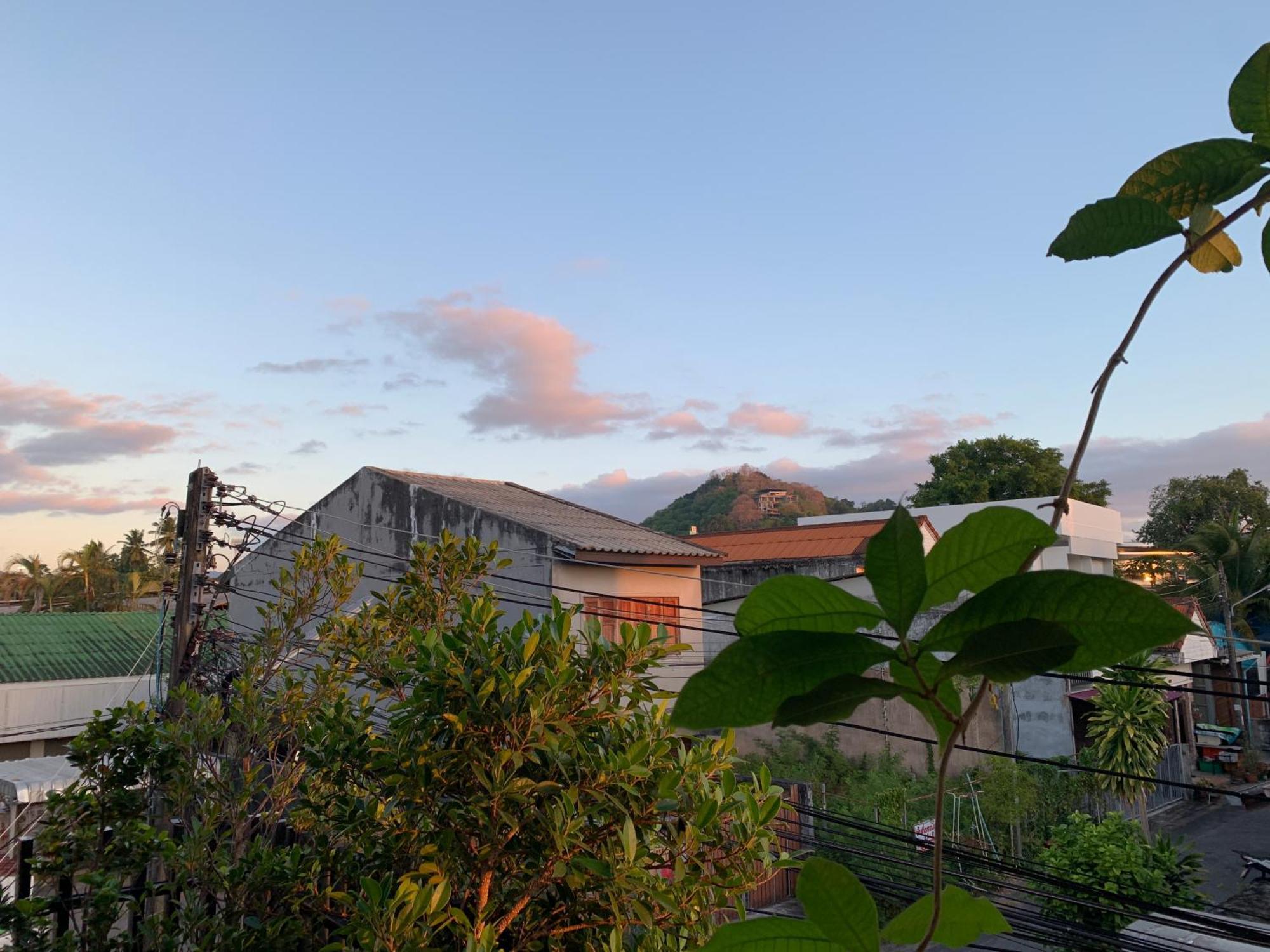 Ellie House Phuket Old Town Ban Rangeng