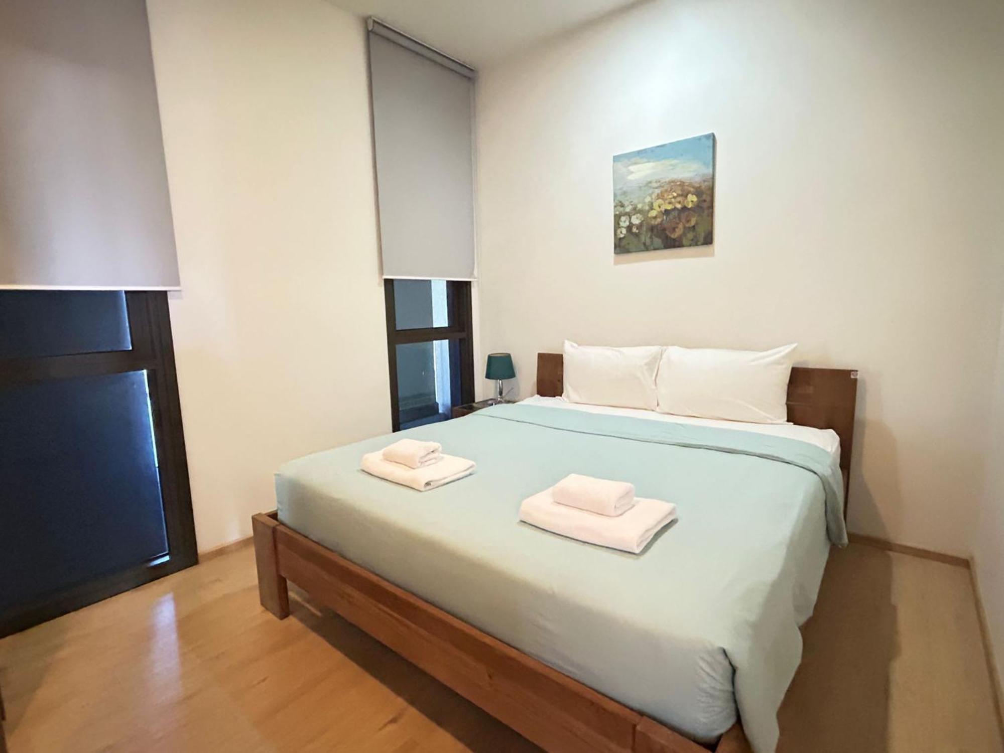 2 Bedroom Beachfront With Sea Views Apartment *