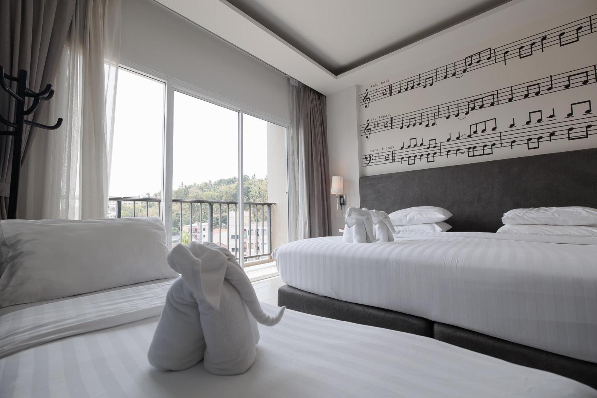 Hotel The Melody Phuket - Sha Extra 4*