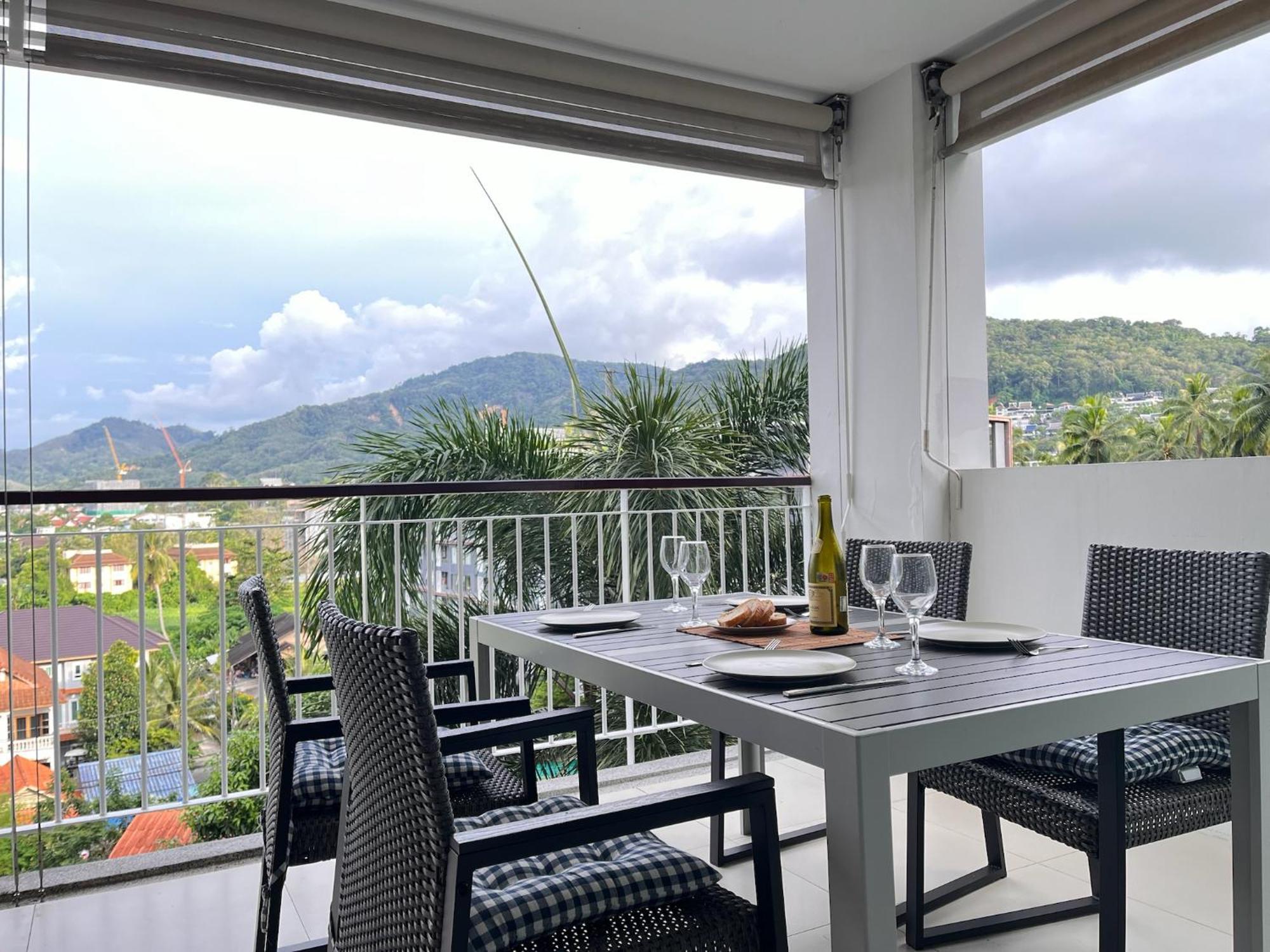 Surin Park By Destada Apartment Ban Lum Fuang