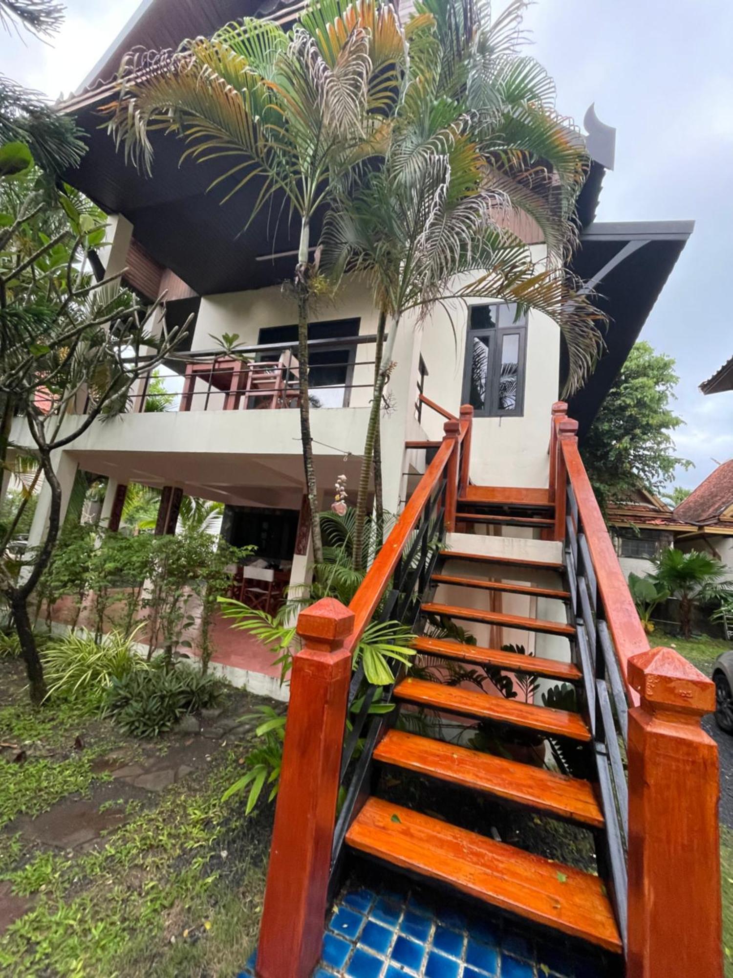 Aisawan Villa