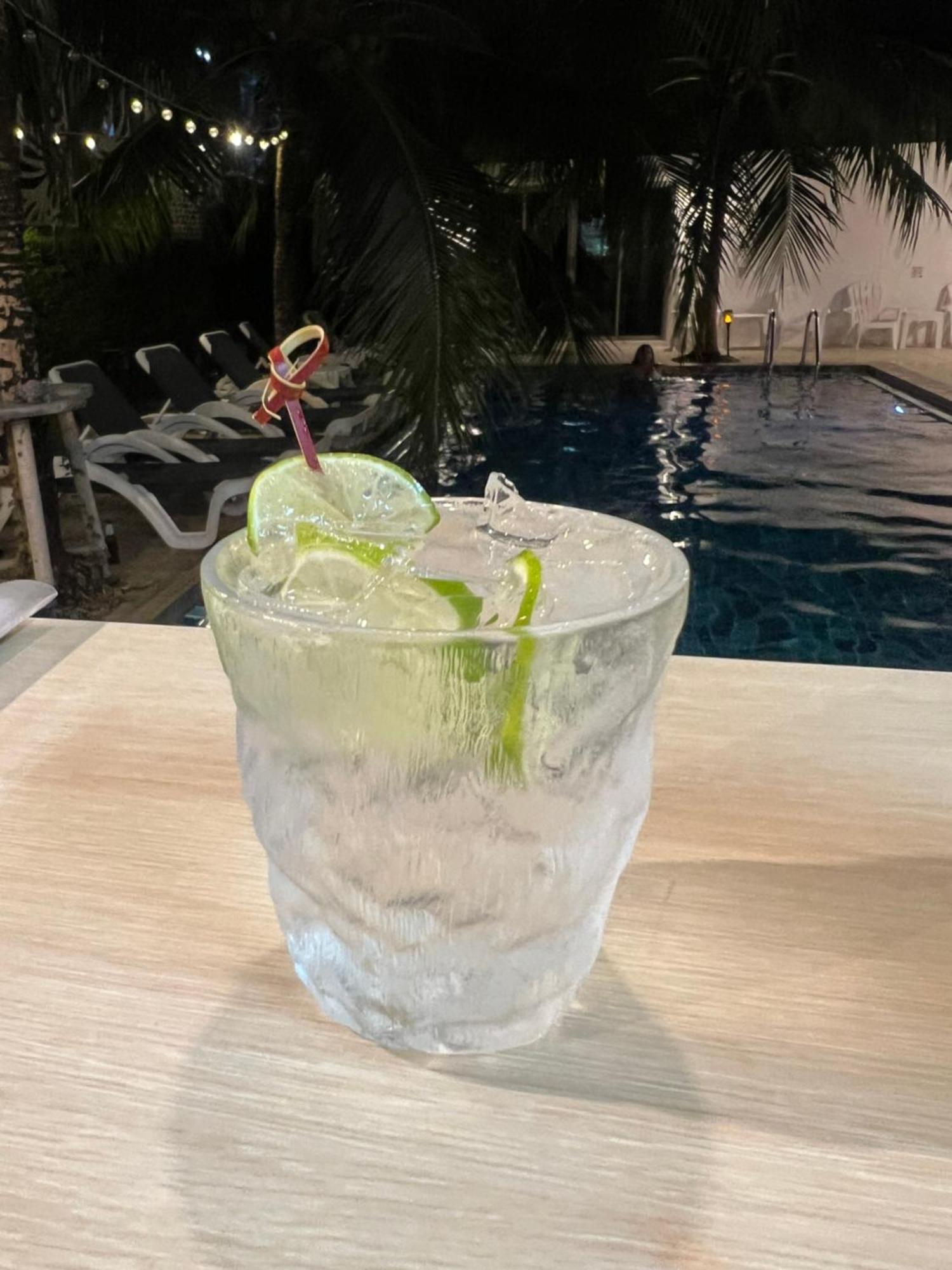 The Snug Airportel - Phuket Airport Gasthof