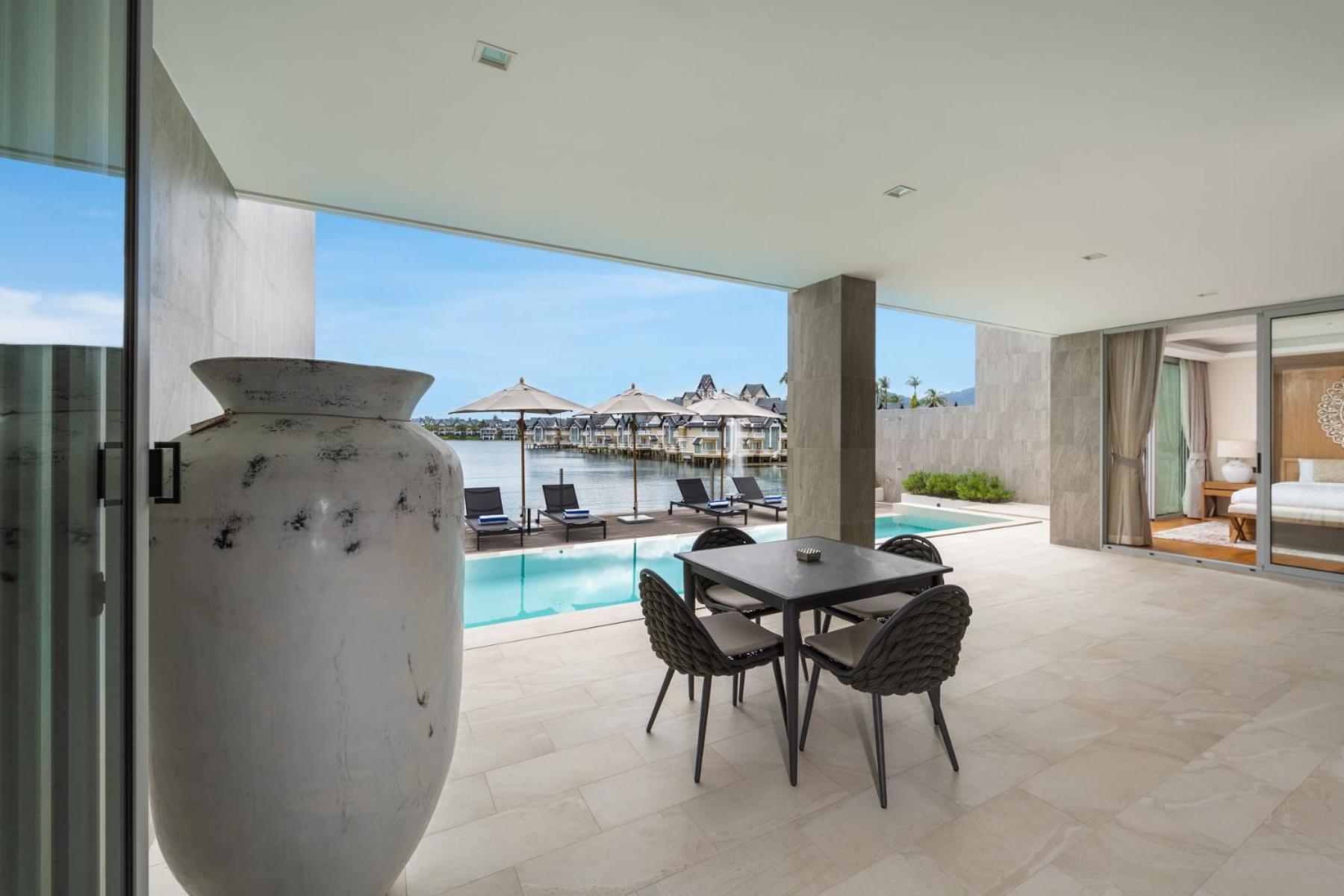 Apartment Beachfront Residences - Stunning Sea And View
