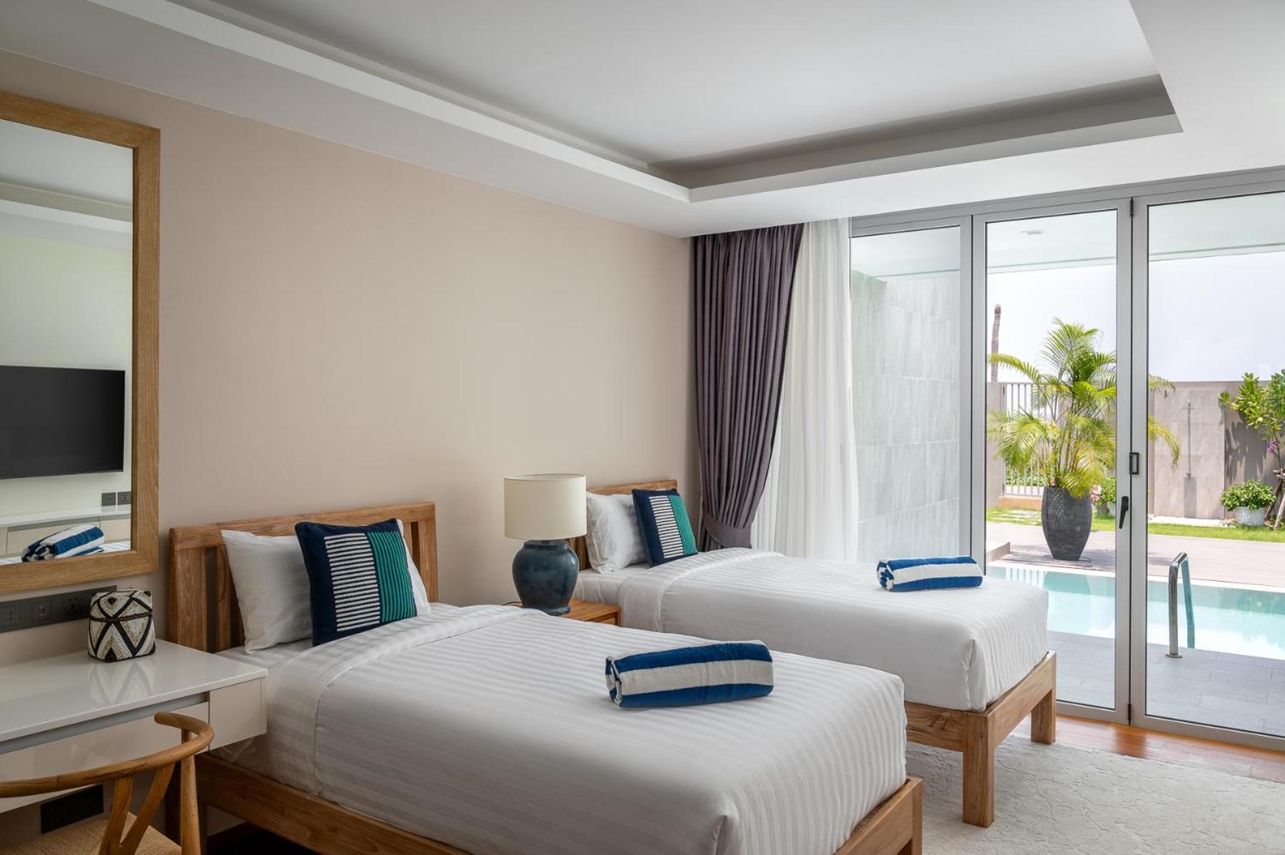 Beachfront Residences - Stunning Sea And View Apartment