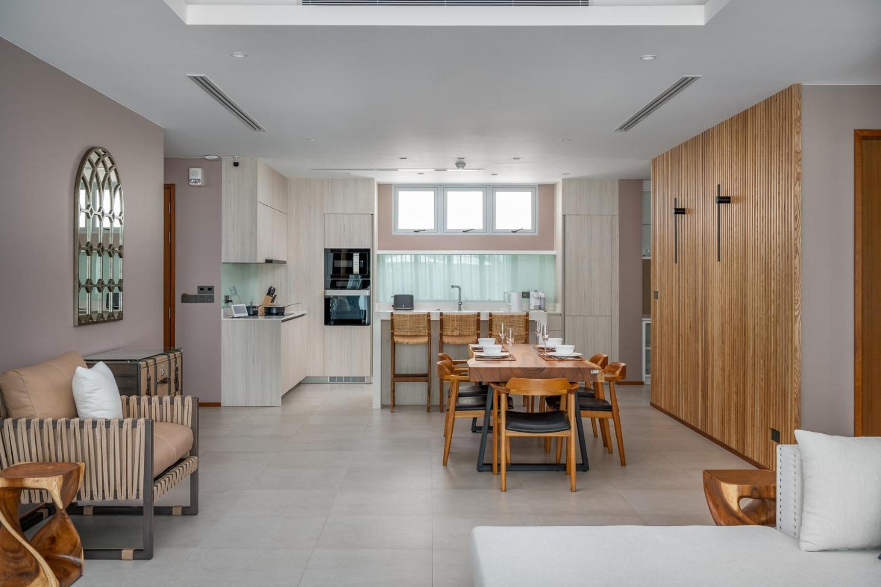 Beachfront Residences - Stunning Sea And View Apartment