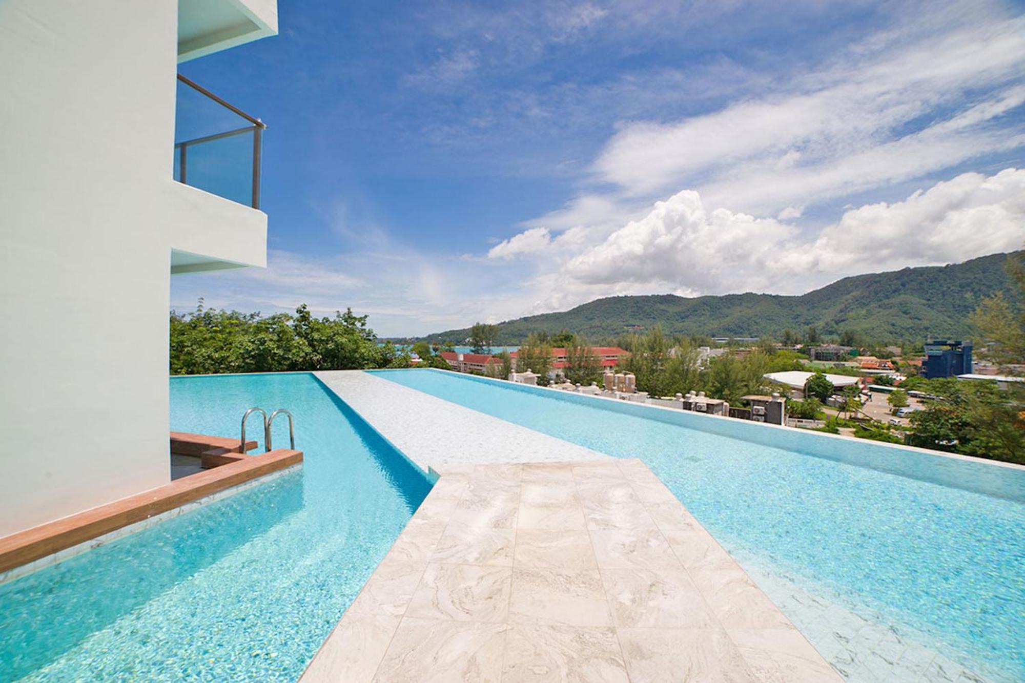 Sea View 2br Oceana C35, Just 5 Min Walk To *
