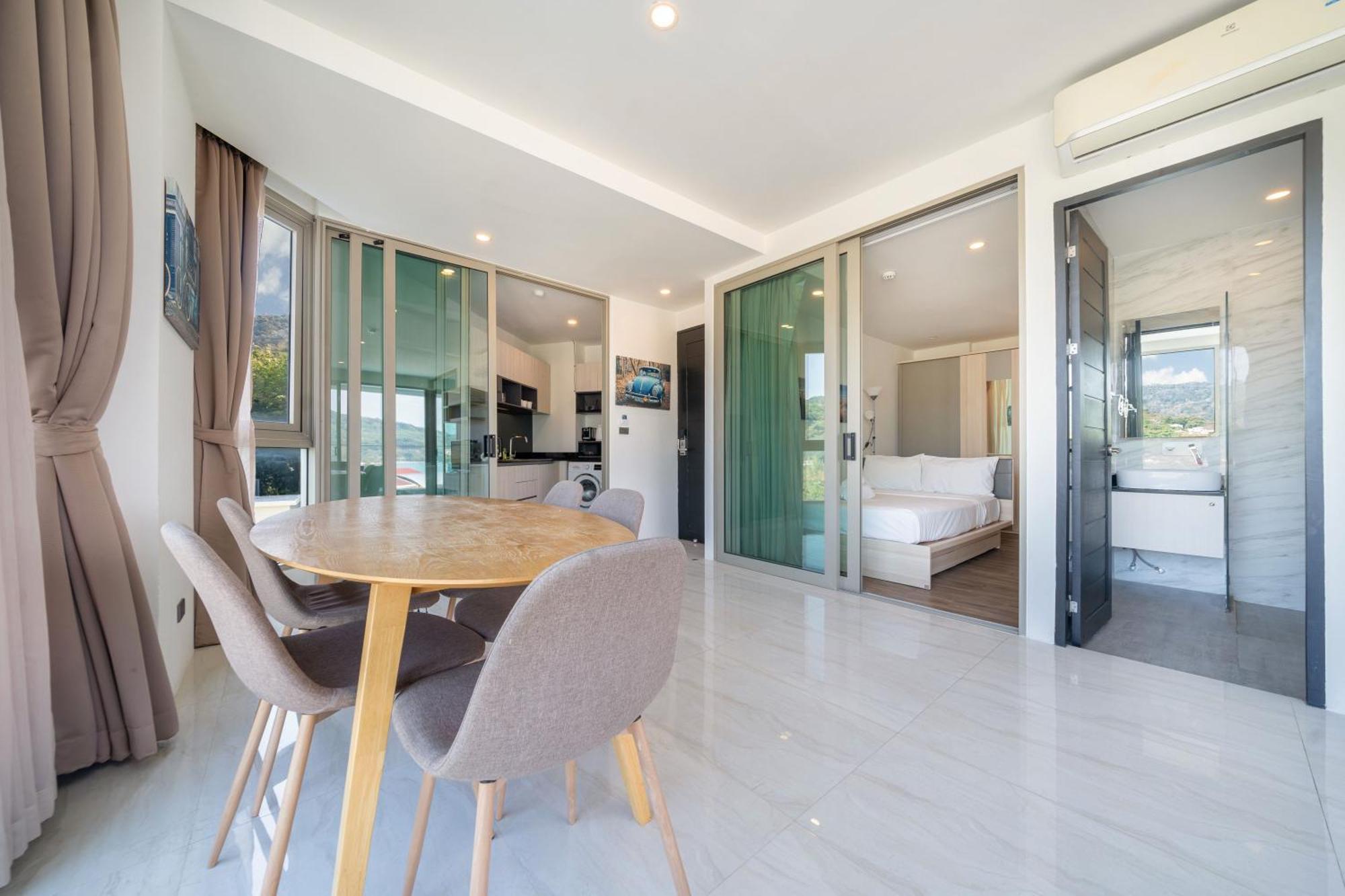 Apartment Sea View 2br Oceana C35, Just 5 Min Walk To